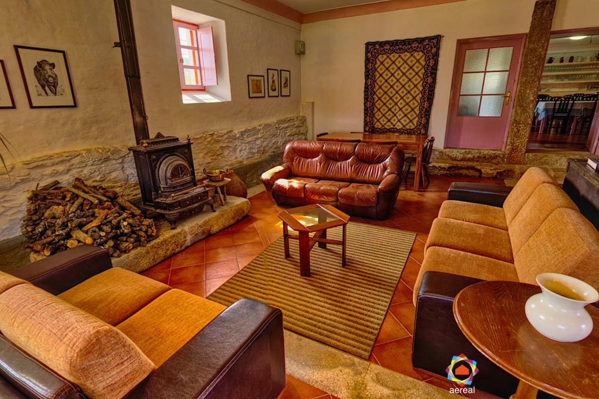 Quinta Do Barracao Da Vilarica Lodoes Exterior photo